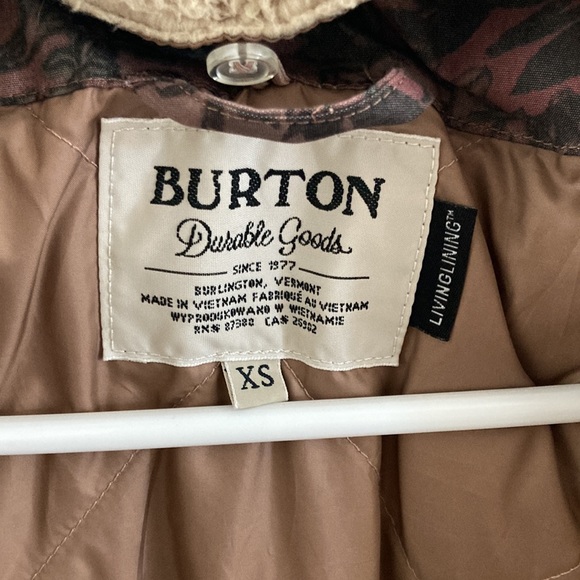 Burton ski/snowboard jacket - Picture 2 of 8
